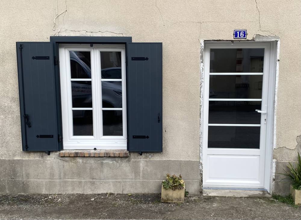 ensemble menuiseires PVC et volet battant aluminium